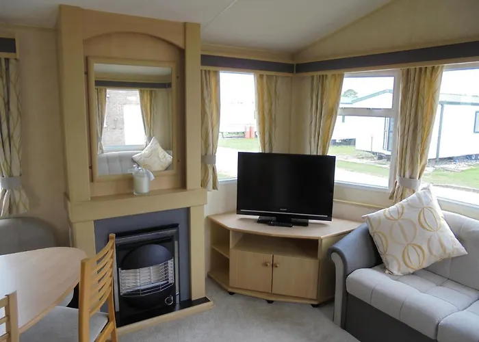 Coral Beach : The Richmond:- 6 Berth, Blow Heated