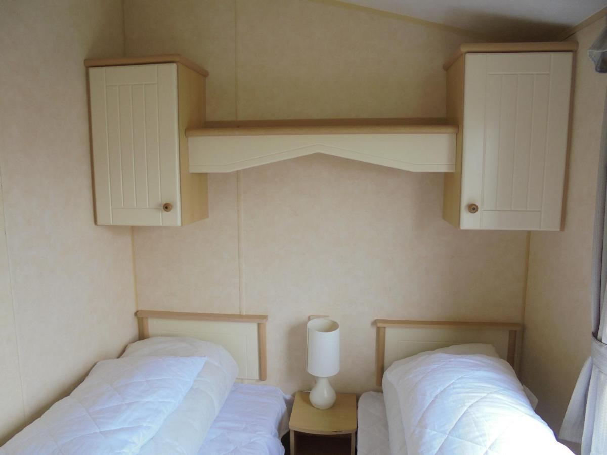 Coral : The Richmond:- 6 Berth, Blow Heated