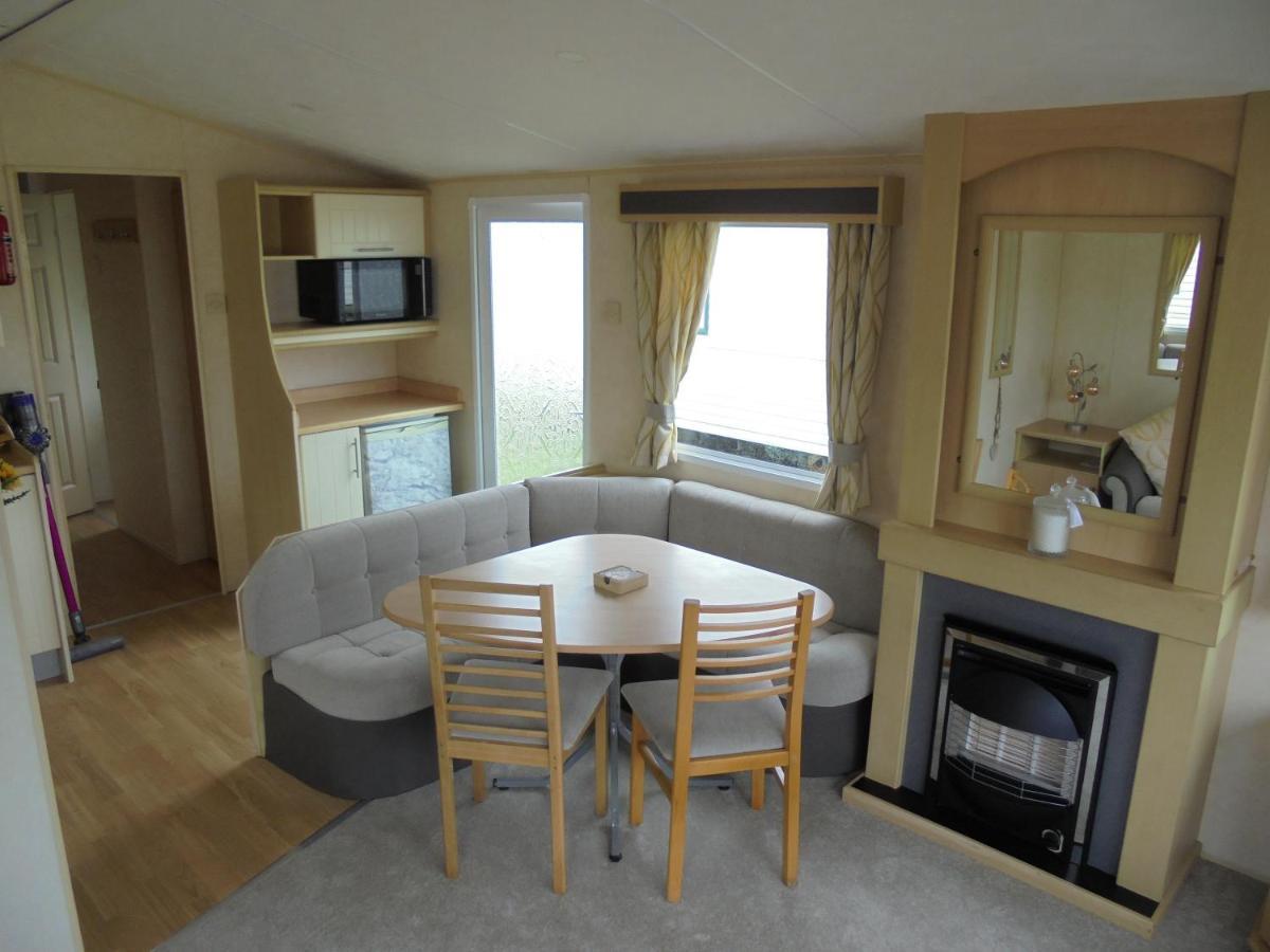 Coral : The Richmond:- 6 Berth, Blow Heated *