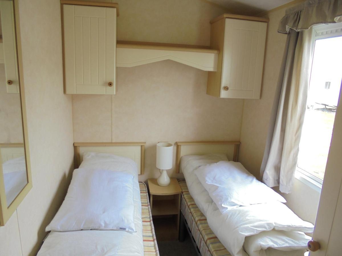 Apartment Coral : The Richmond:- 6 Berth, Blow Heated *