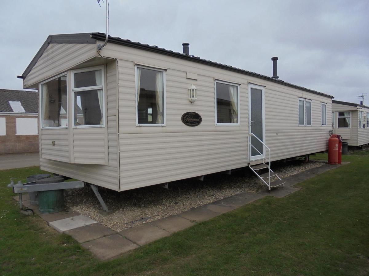 Apartment Coral : The Richmond:- 6 Berth, Blow Heated *