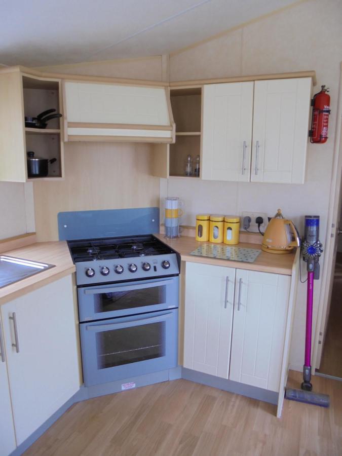 Coral : The Richmond:- 6 Berth, Blow Heated